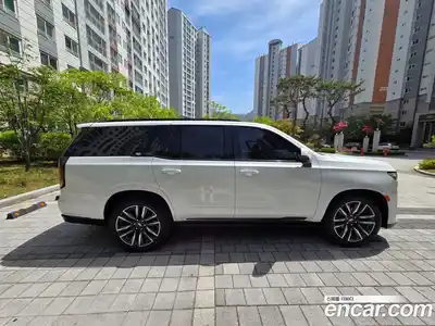 Cadillac Escalade 2023 6.2 гидро в Москве № 1922037, миниатюра 4