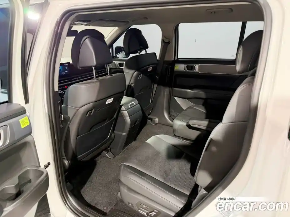 Hyundai Santa Fe 2024 1.6 гидро в Москве № 1977053, фото 6