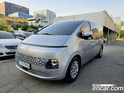 Hyundai Staria, 2023