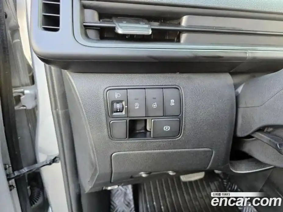 Hyundai Staria 2023 2.2 гидро в Москве № 1977209, фото 16