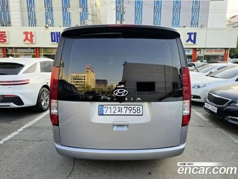Hyundai Staria 2023 2.2 гидро в Москве № 1977209, фото 3