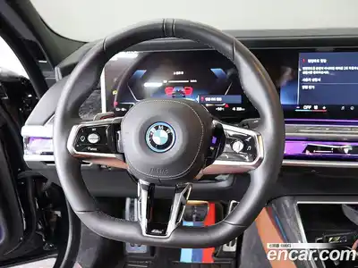 BMW i7 2023 гидро в Москве № 1980422, миниатюра 7