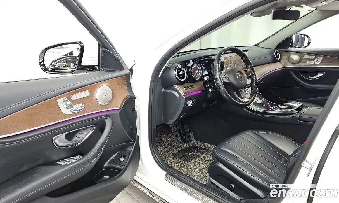 Mercedes-Benz E-Class 2018 1.9 гидро в Москве № 1981042, фото 13