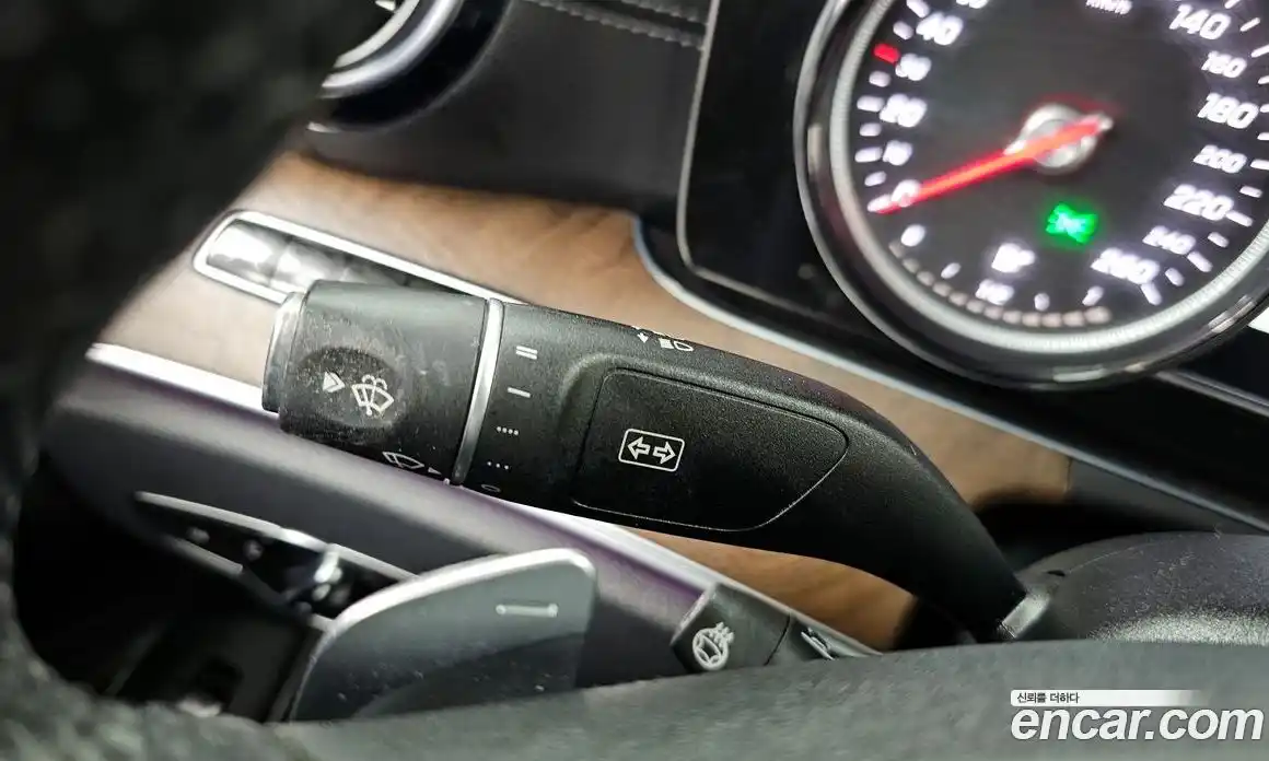 Mercedes-Benz E-Class 2018 1.9 гидро в Москве № 1981042, фото 30