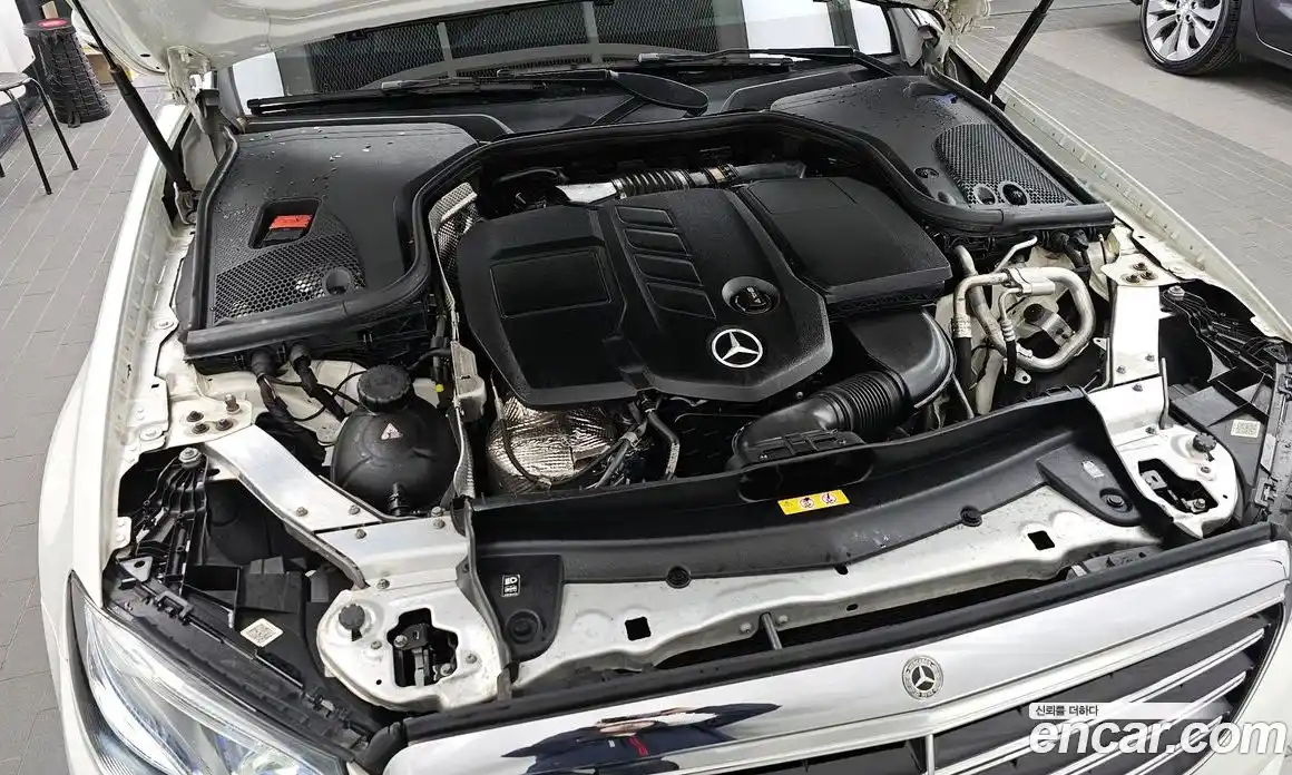 Mercedes-Benz E-Class 2018 1.9 гидро в Москве № 1981042, фото 6