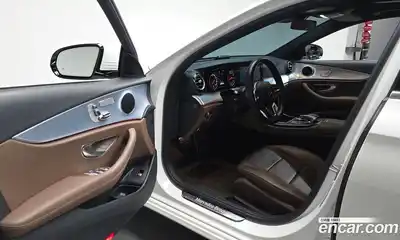 Mercedes-Benz E-Class 2020 2.0 гидро в Москве № 1981046, миниатюра 12