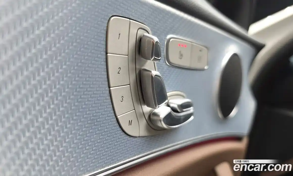 Mercedes-Benz E-Class 2020 2.0 гидро в Москве № 1981046, фото 21