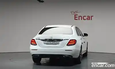 Mercedes-Benz E-Class 2020 2.0 гидро в Москве № 1981046, миниатюра 3