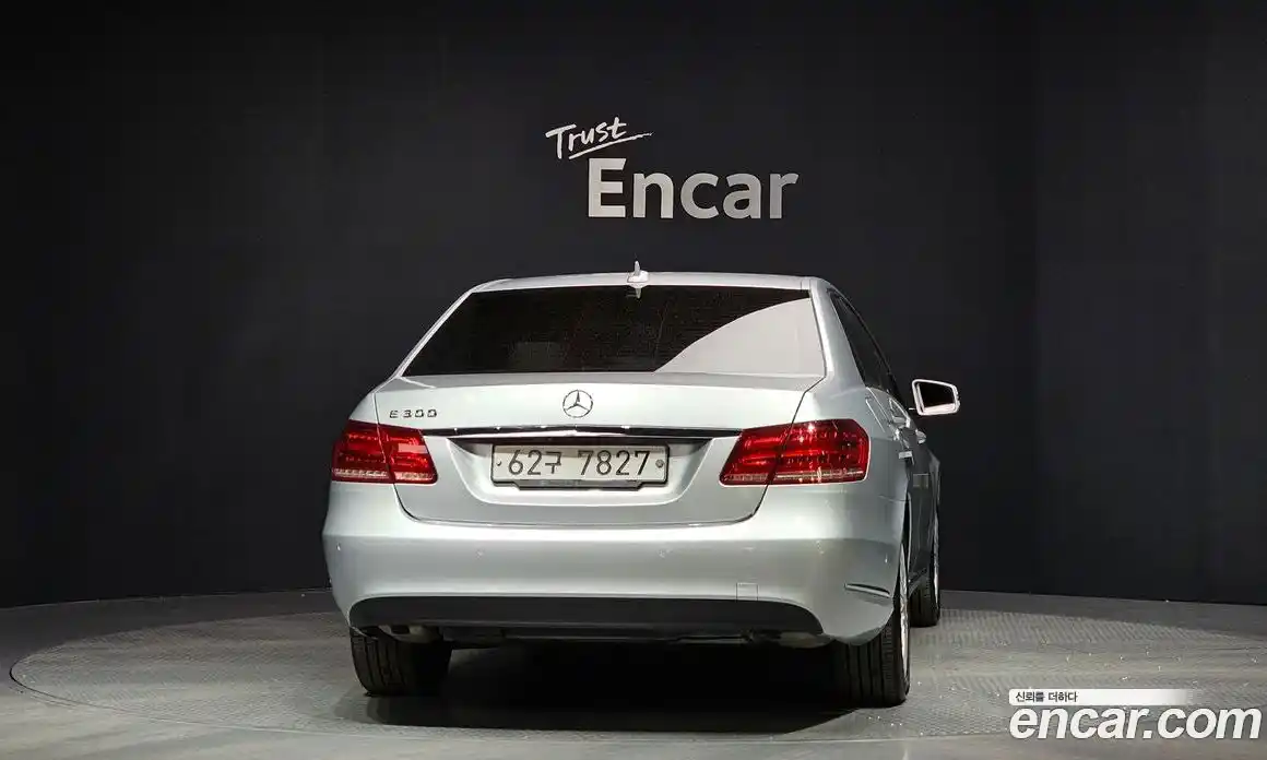 Mercedes-Benz E-Class 2013 3.5 гидро в Москве № 1981047, фото 4