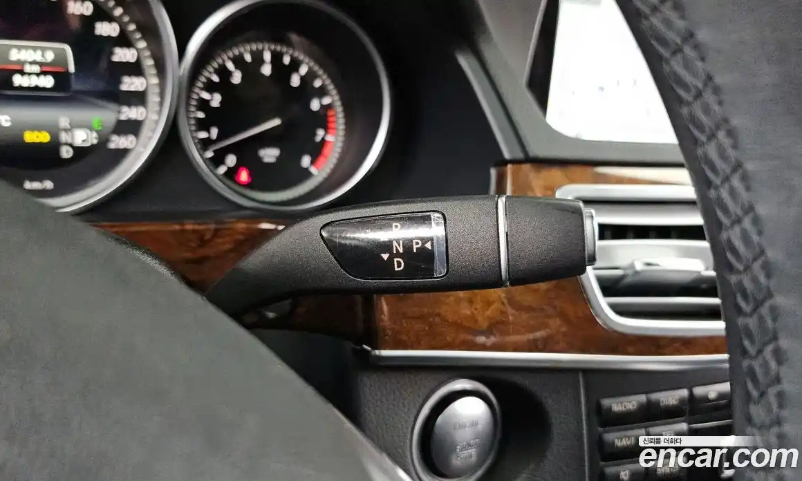Mercedes-Benz E-Class 2013 3.5 гидро в Москве № 1981047, фото 9