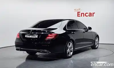 Mercedes-Benz E-Class 2017 2.0 гидро в Москве № 1981060, миниатюра 2