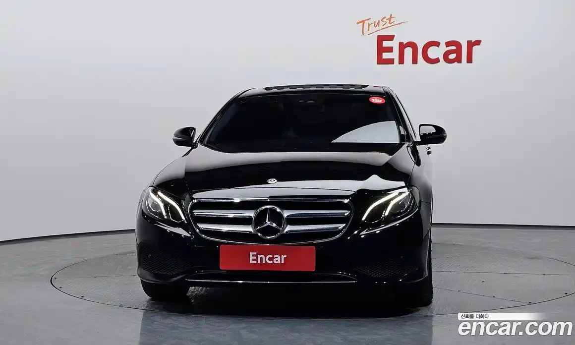 Mercedes-Benz E-Class 2017 2.0 гидро в Москве № 1981060, фото 3