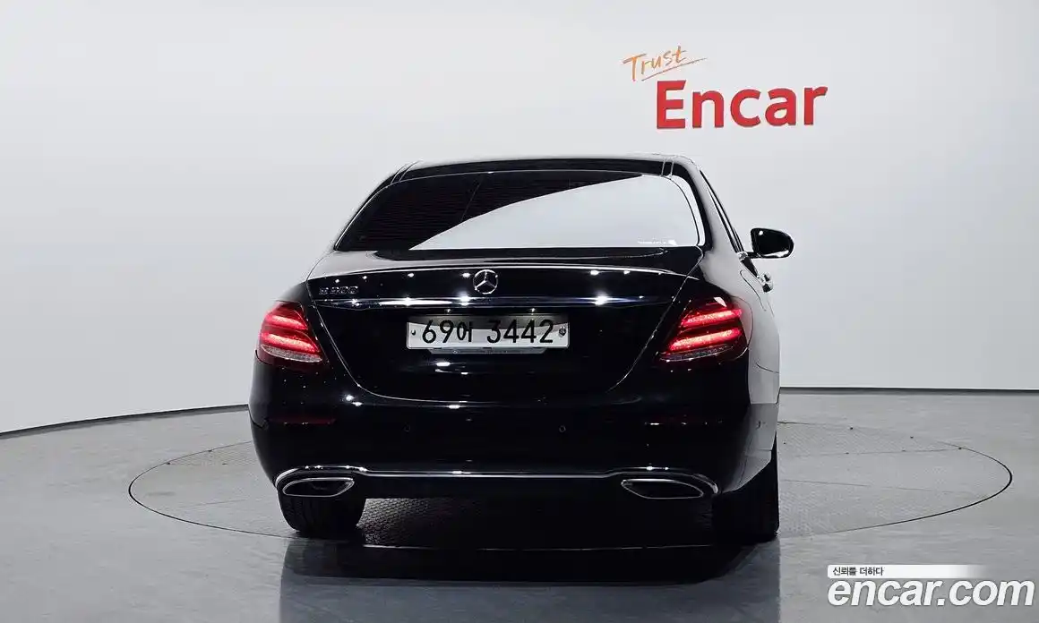 Mercedes-Benz E-Class 2017 2.0 гидро в Москве № 1981060, фото 4