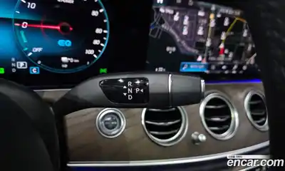 Mercedes-Benz E-Class 2021 2.0 гидро в Москве № 1981063, миниатюра 12