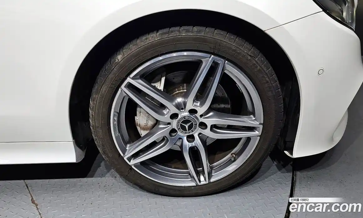 Mercedes-Benz E-Class 2019 1.9 гидро в Москве № 1981073, фото 5