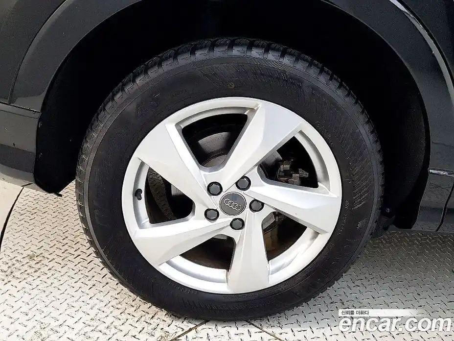 Audi Q3 2020 2.0 гидро в Москве № 1981533, фото 20