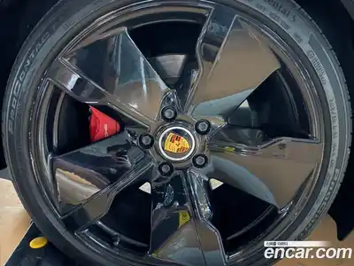 Porsche Taycan 2021 0.1 гидро в Москве № 1981885, миниатюра 6