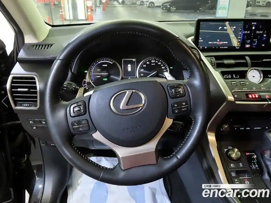 Lexus NX 2019 2.0 гидро в Москве № 1982346, фото 8