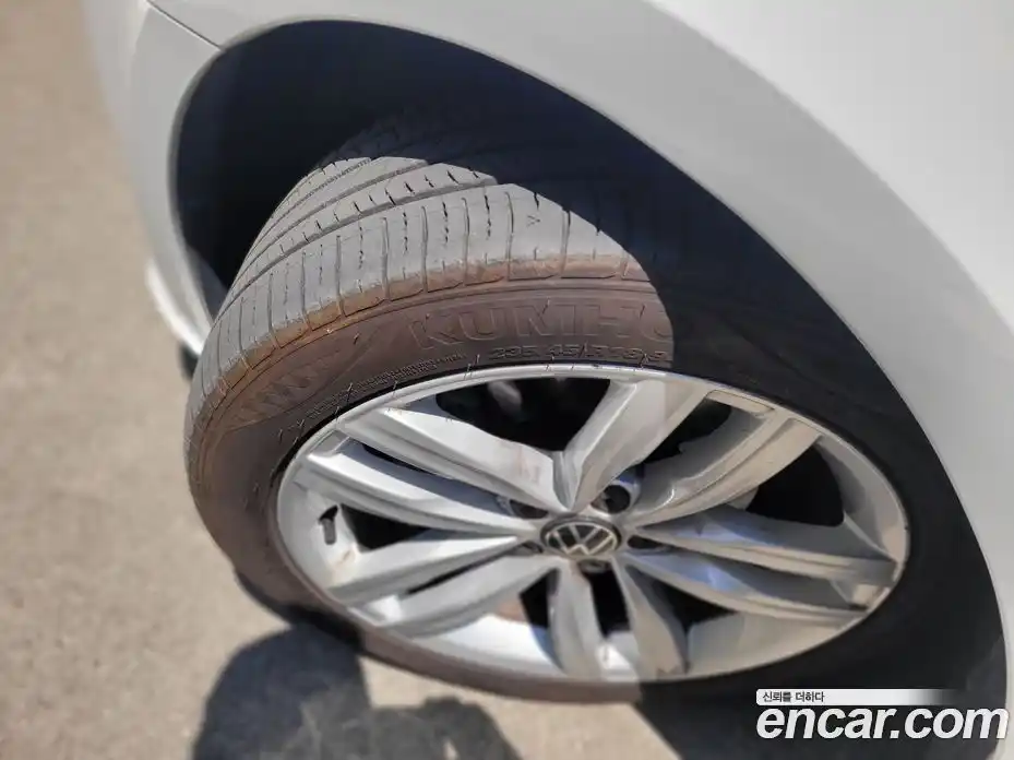 Volkswagen Passat 2018 2.0 гидро в Москве № 1982648, фото 17