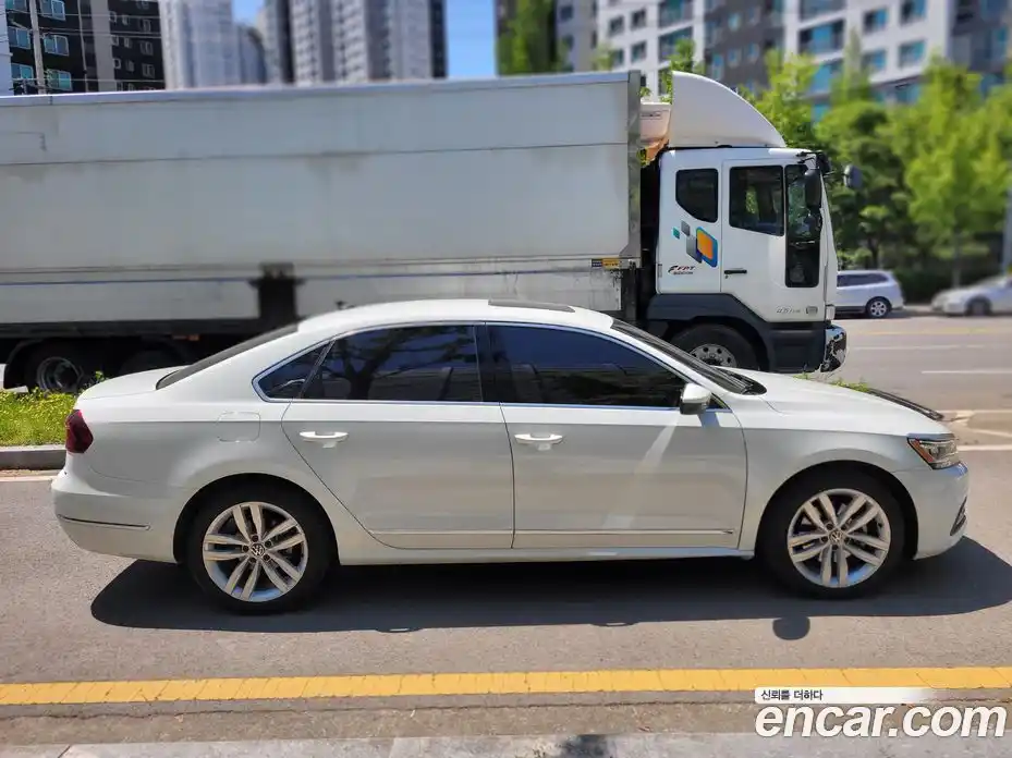 Volkswagen Passat 2018 2.0 гидро в Москве № 1982648, фото 3