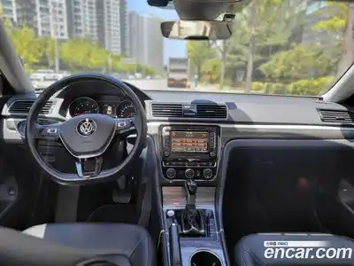 Volkswagen Passat 2018 2.0 гидро в Москве № 1982648, миниатюра 8