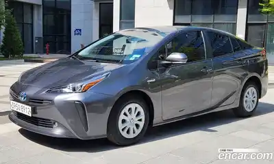 Toyota Prius 2019 1.8 гидро в Москве № 1983006, миниатюра 2