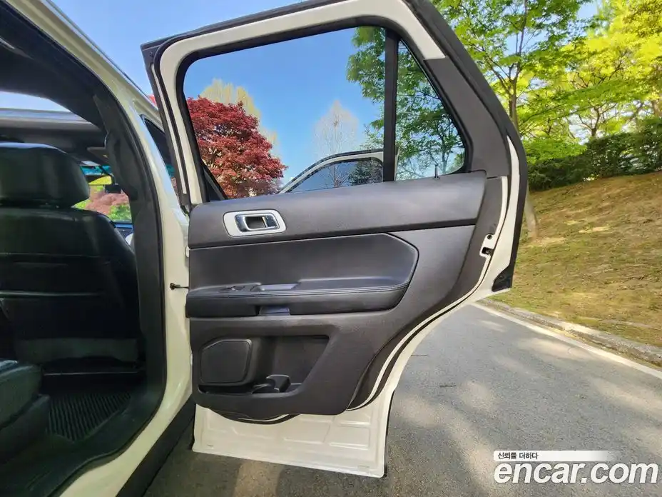 Ford Explorer 2013 2.0 гидро в Москве № 1983250, фото 20