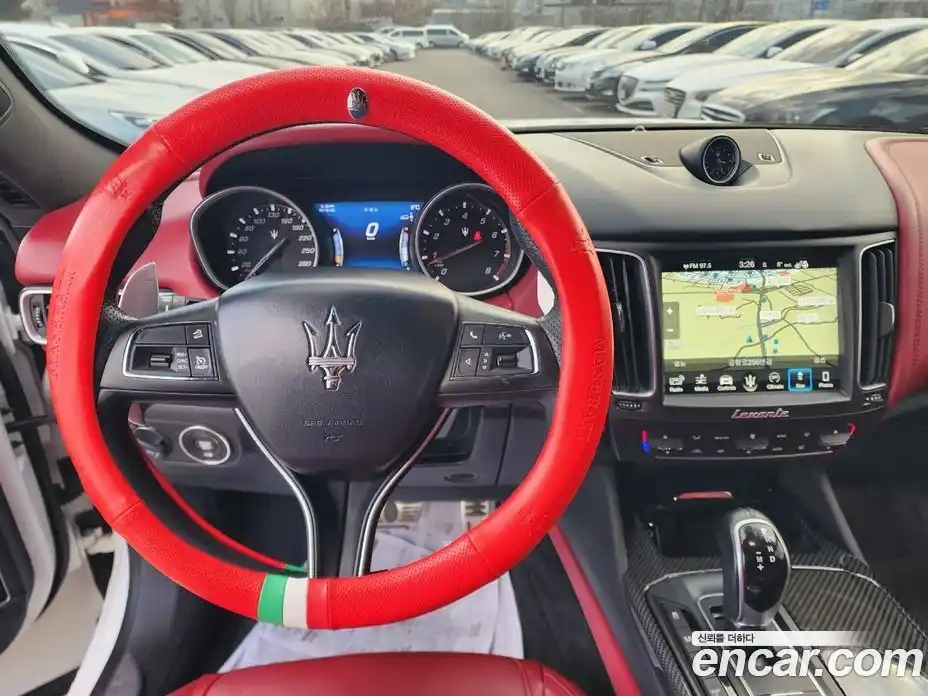 Maserati Levante 2018 3.0 гидро, фото 13
