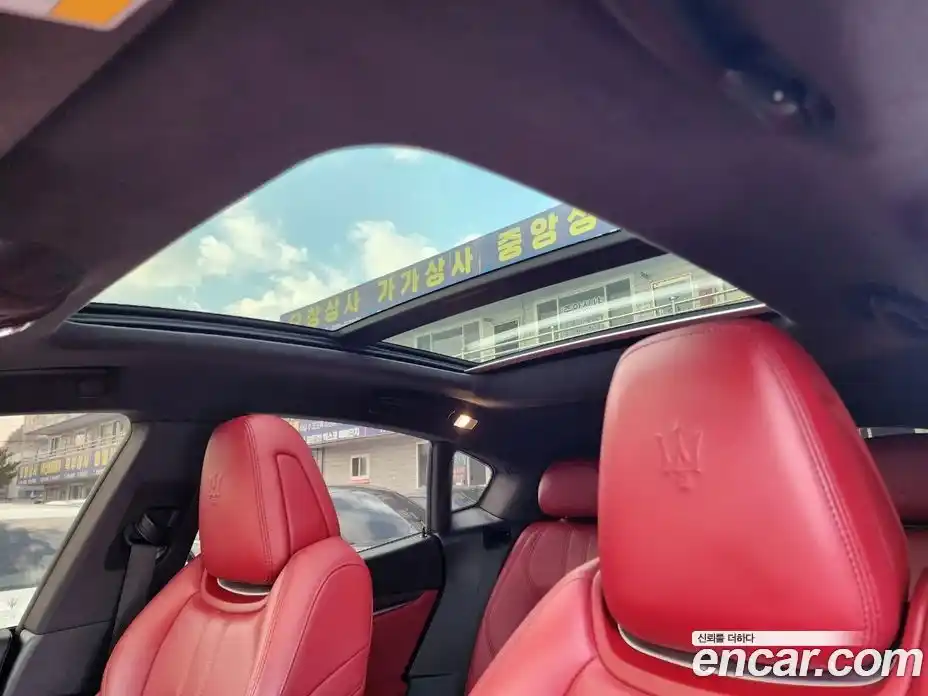Maserati Levante 2018 3.0 гидро, фото 14