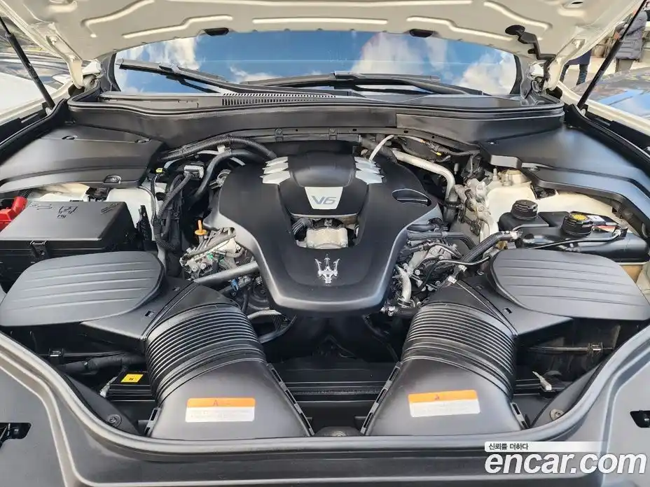 Maserati Levante 2018 3.0 гидро, фото 18