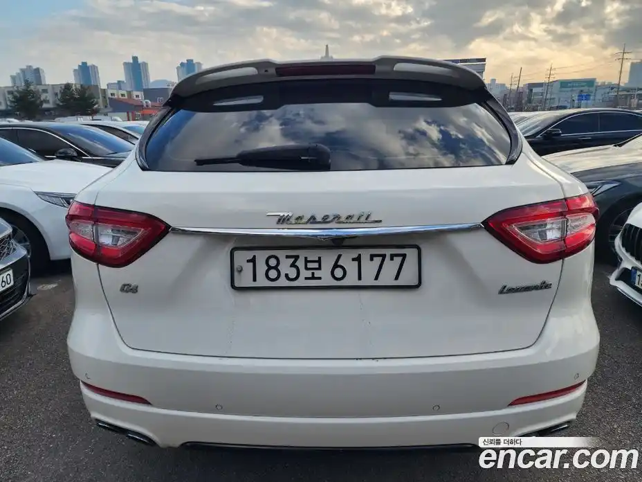 Maserati Levante 2018 3.0 гидро, фото 4
