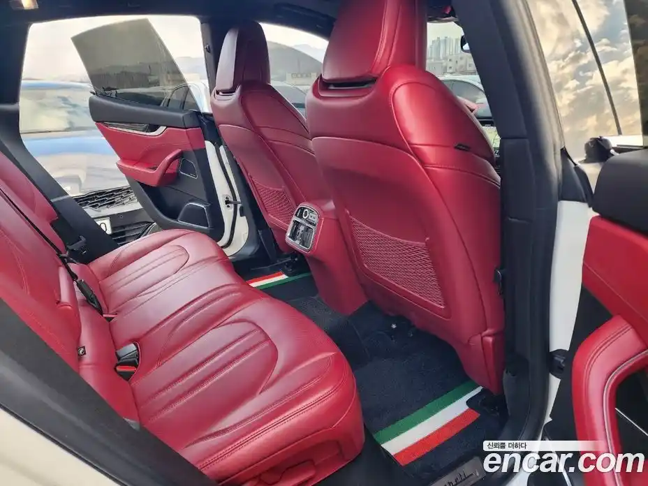 Maserati Levante 2018 3.0 гидро, фото 8