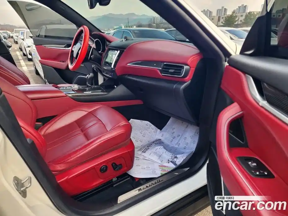 Maserati Levante 2018 3.0 гидро, фото 9