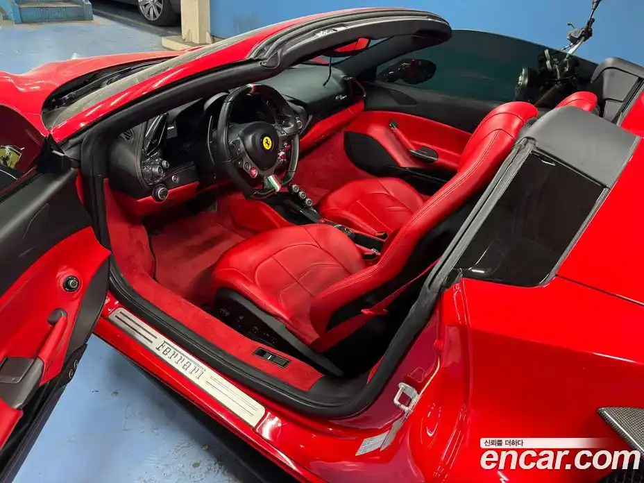 Ferrari 488 2017 3.9 робот в Москве, фото 15