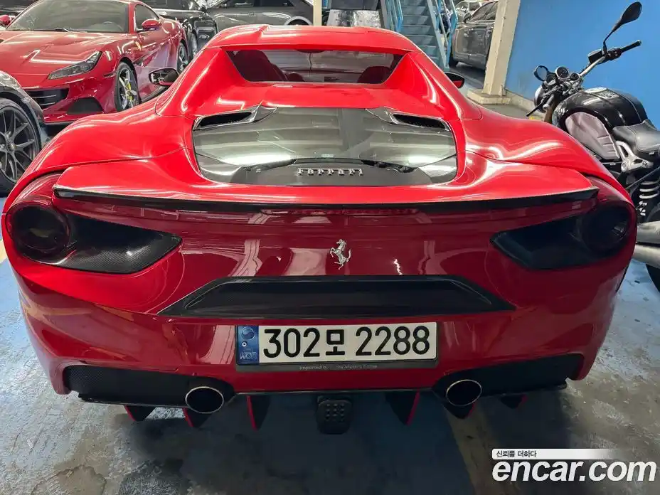 Ferrari 488 2017 3.9 робот в Москве, фото 3