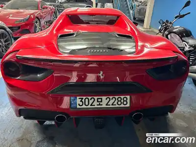 Ferrari 488 2017 3.9 робот в Москве, миниатюра 3