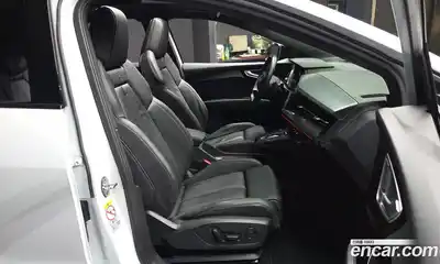 Audi Q4 e-tron 2022 0.2 гидро в Москве № 200386, миниатюра 11