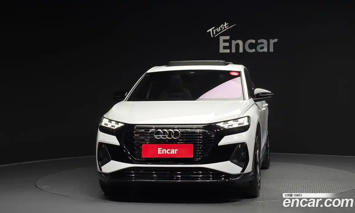 Audi Q4 e-tron 2022 0.2 гидро в Москве № 200386, фото 3