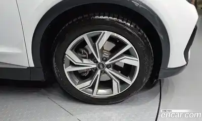 Audi Q4 e-tron 2022 0.2 гидро в Москве № 200386, миниатюра 5