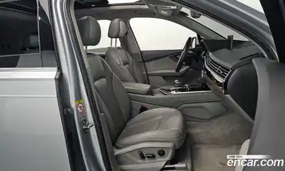Audi Q7 2016 3.0 гидро в Москве № 212639, миниатюра 10