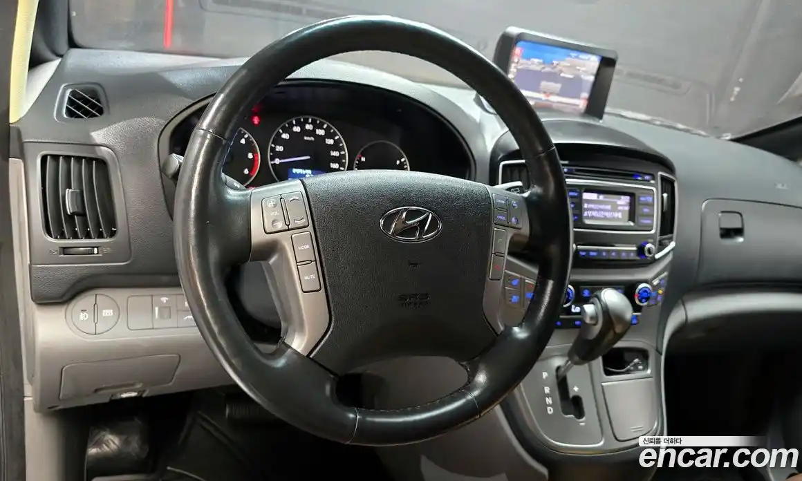 Hyundai Starex 2017 2.5 гидро в Москве № 518918, фото 14
