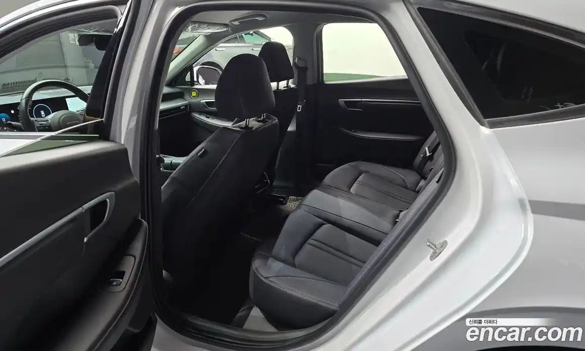 Hyundai Sonata 2024 1.6 гидро в Москве № 108186, фото 11