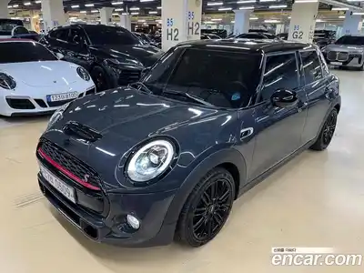 Mini Cooper, 2015