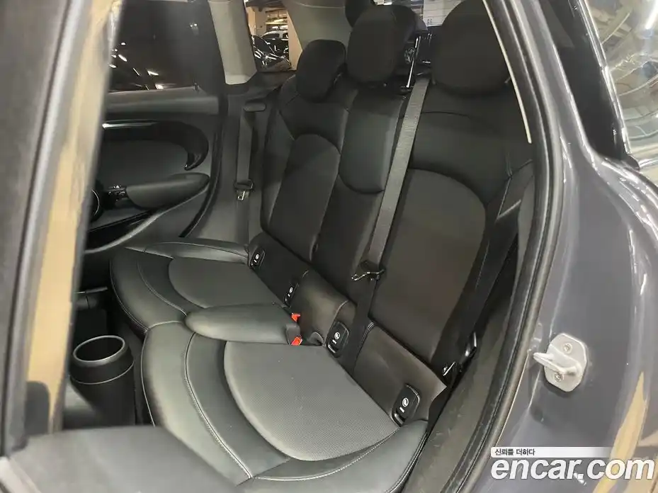 Mini Cooper 2015 2.0 гидро в Москве № 1293423, фото 18