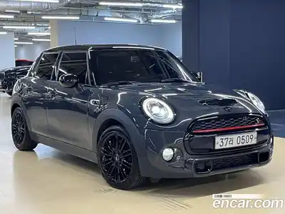 Mini Cooper 2015 2.0 гидро в Москве № 1293423, миниатюра 2