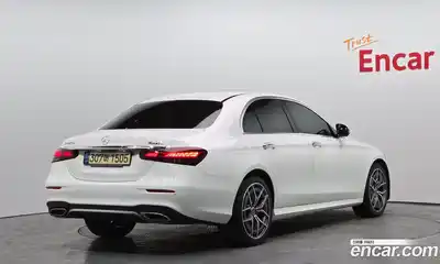 Mercedes-Benz E-Class 2022 1.9 гидро в Москве № 139907, миниатюра 2