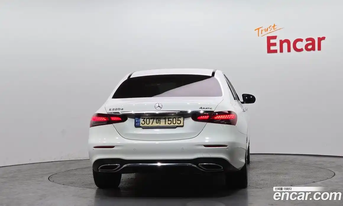 Mercedes-Benz E-Class 2022 1.9 гидро в Москве № 139907, фото 4