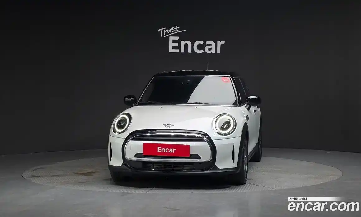 Mini Cooper 2023 1.5 гидро в Москве № 141201, фото 3