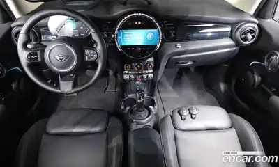 Mini Cooper 2023 1.5 гидро в Москве № 141201, миниатюра 7
