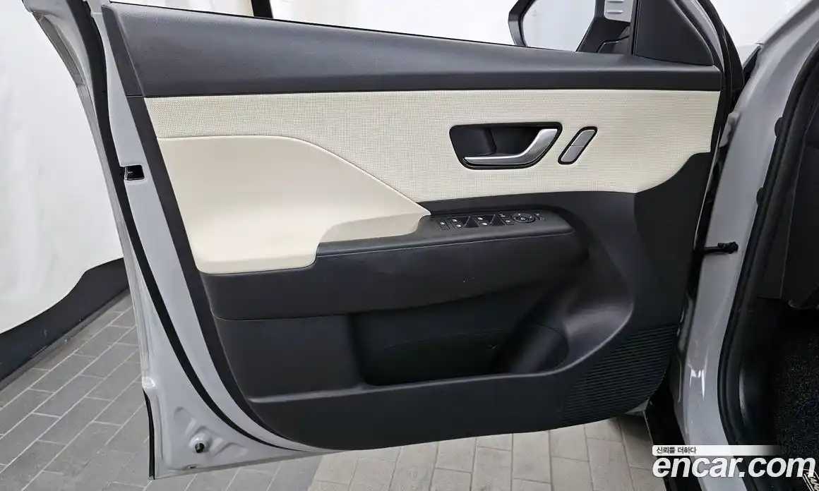 Hyundai Kona 2023 1.6 гидро в Москве № 1417032, фото 14